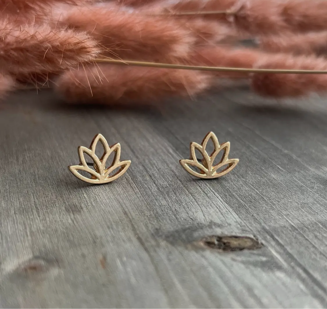 Lotus Flower Stud Bud