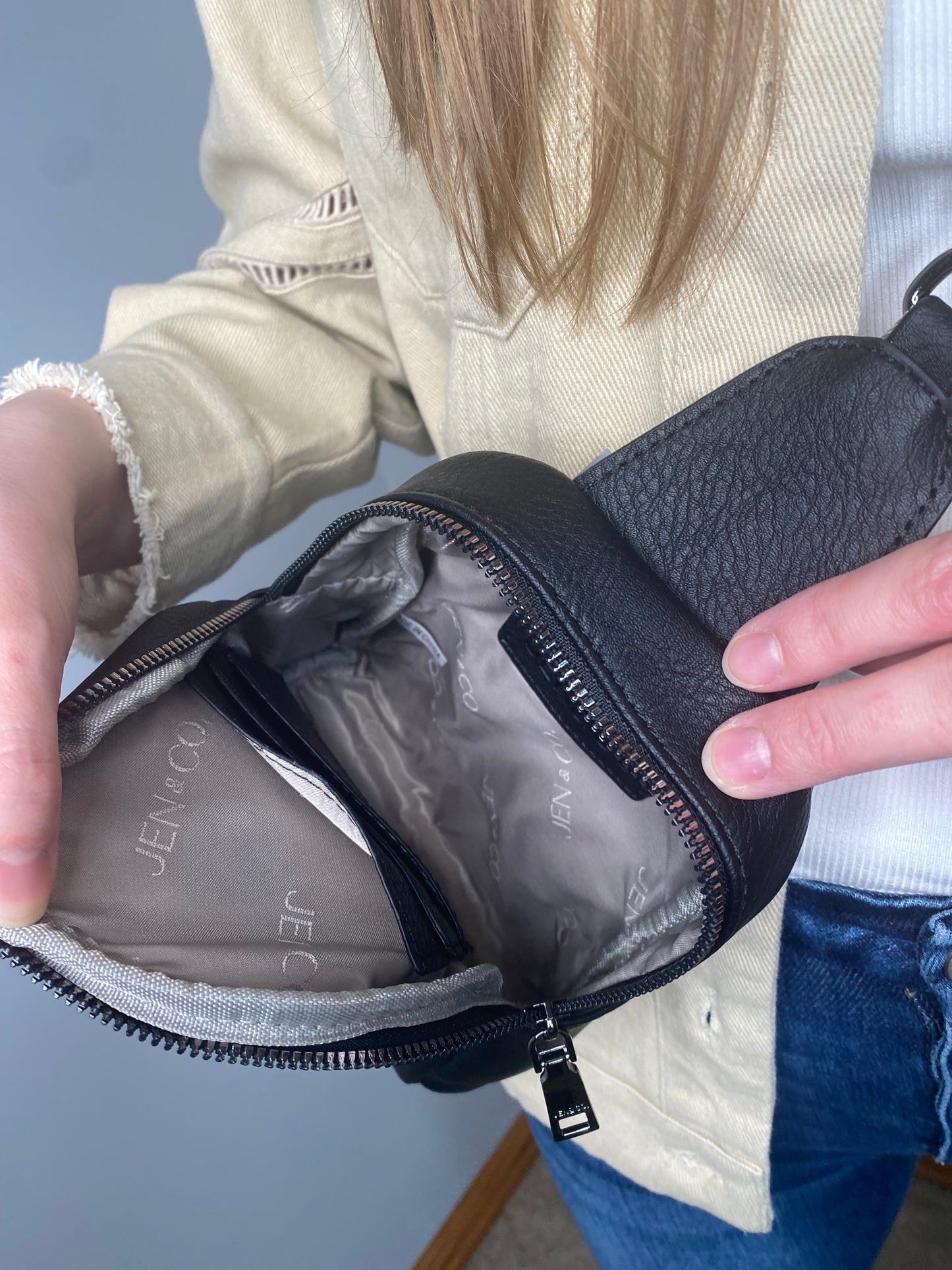Ellen Sling Bag w/Removable Guitar Strap