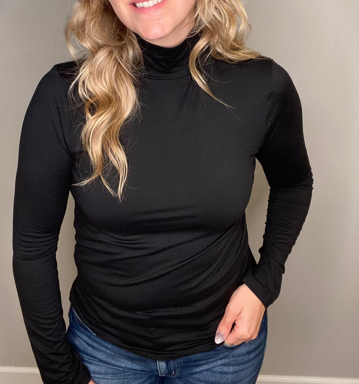 Corinne Mock Neck Top <Zenana>