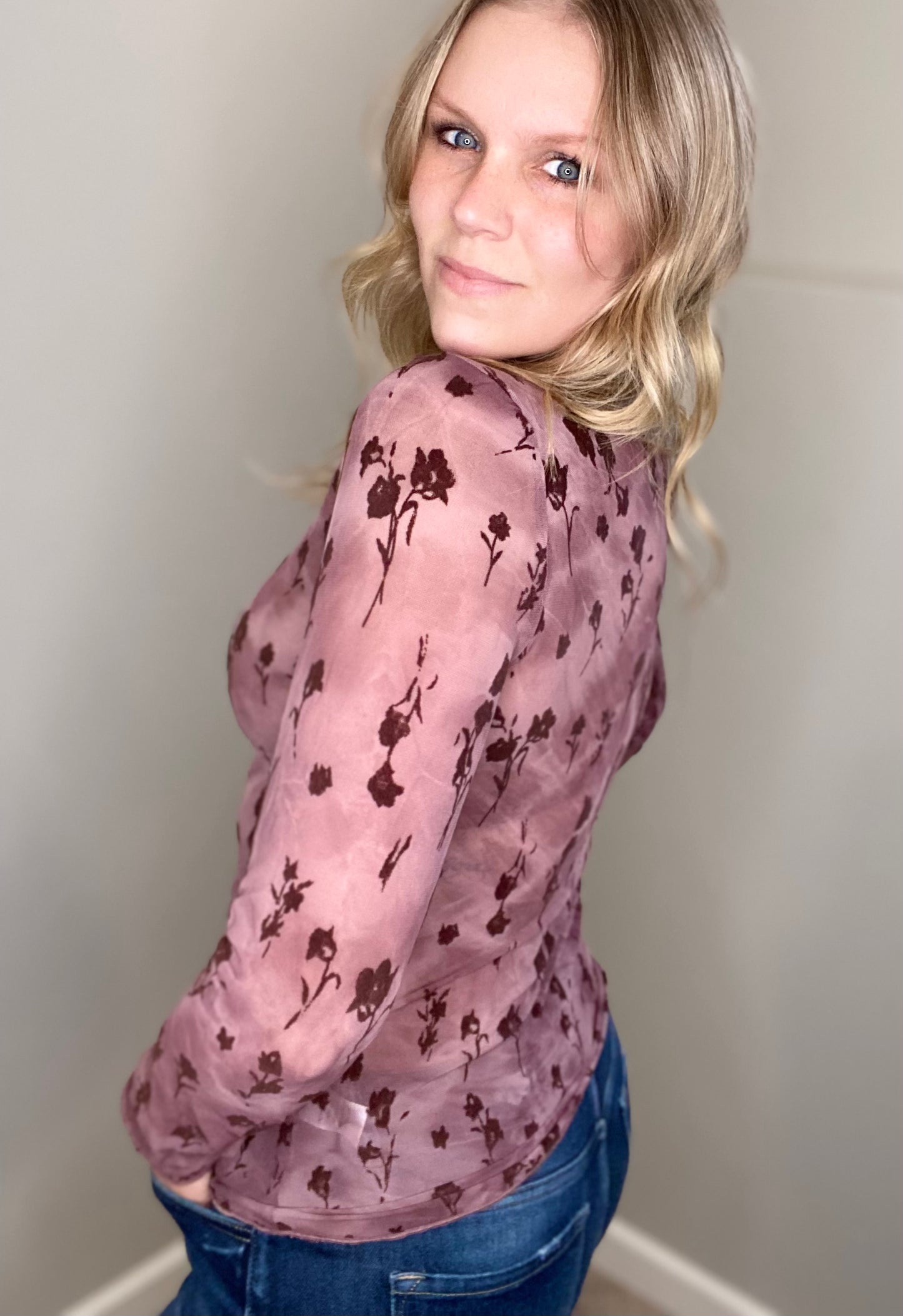 Rose Mesh Top <Davi & Dani>